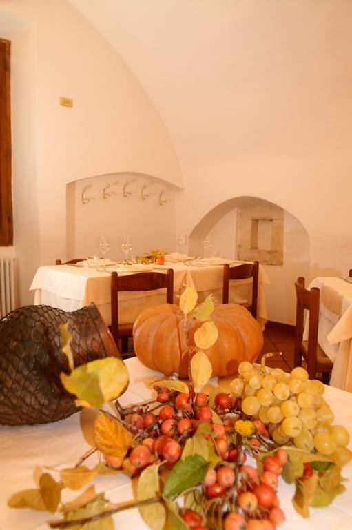 La Locanda Di Gino Sulmona Bagian luar foto