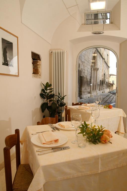 La Locanda Di Gino Sulmona Bagian luar foto