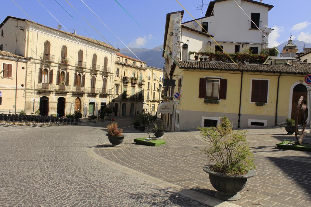 La Locanda Di Gino Sulmona Bagian luar foto